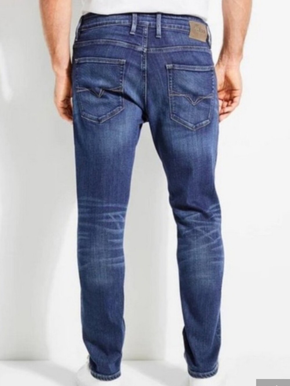 Guess Slim Tapered Jeans